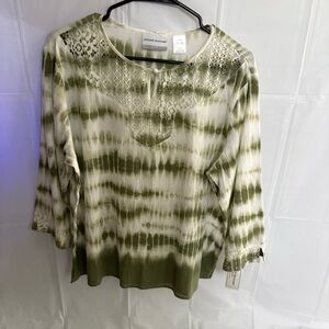 Alfred Dunner Green and White Embellished 3/4 Sleeve Blouse